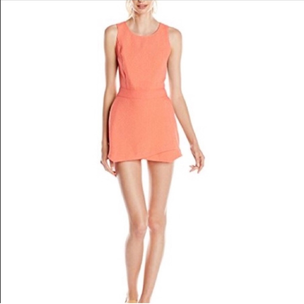Kensie > Coral Sleeveless Mini Romper Mediun
